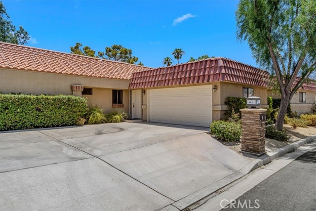 Detail Gallery Image 1 of 1 For 41860 Jupiter Hills Ct, Palm Desert,  CA 92211 - 2 Beds | 2 Baths