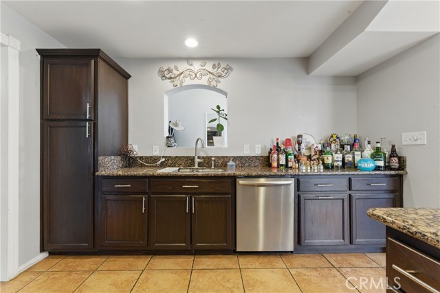 Detail Gallery Image 11 of 32 For 249 Caroline Ln, Shafter,  CA 93263 - 4 Beds | 2 Baths