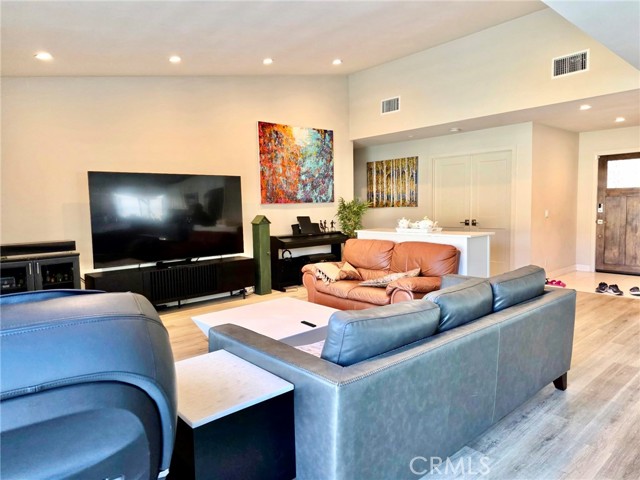 Detail Gallery Image 4 of 23 For 1133 Avenida Del Corto, Fullerton,  CA 92833 - 3 Beds | 2 Baths