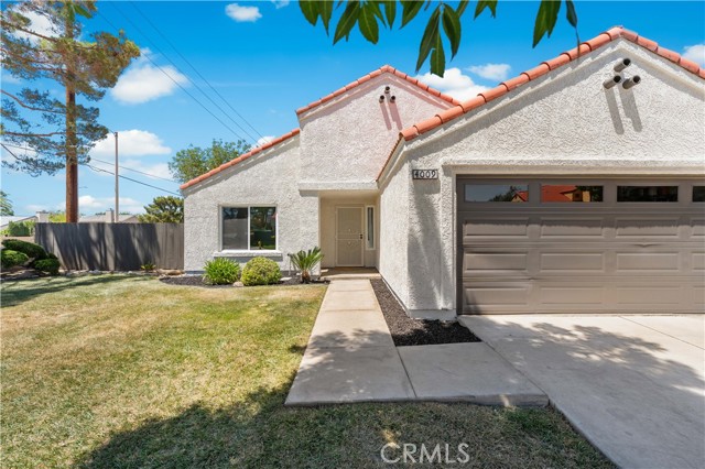 Detail Gallery Image 2 of 40 For 4009 E Avenue R13, Palmdale,  CA 93552 - 4 Beds | 2 Baths