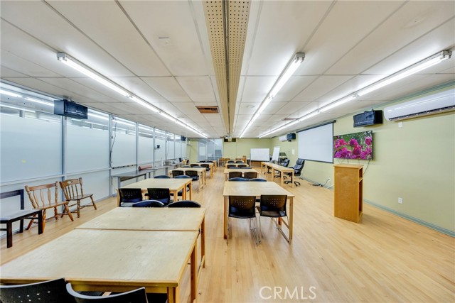 118 E Live Oak Avenue, Arcadia, California 91006, ,Commercial Sale,For Sale,118 E Live Oak Avenue,CRAR25082626