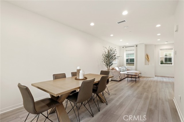 Detail Gallery Image 11 of 54 For 67 Sanctuary Ln, Mission Viejo,  CA 92692 - 3 Beds | 3/1 Baths