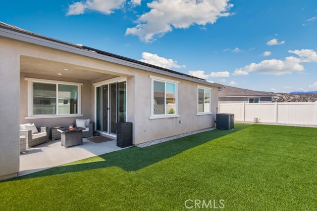 Detail Gallery Image 2 of 56 For 489 Berrybush St, Hemet,  CA 92543 - 3 Beds | 2 Baths