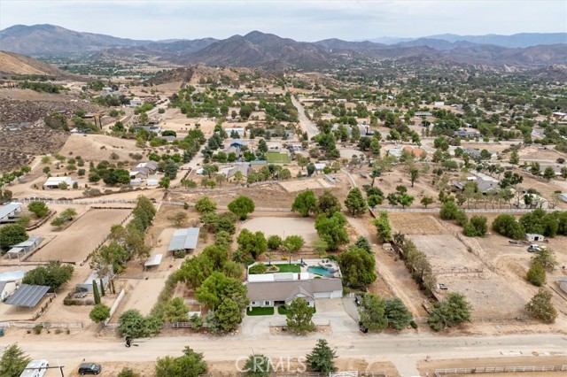 Detail Gallery Image 7 of 66 For 33314 Pewter Rd, Agua Dulce,  CA 91390 - 4 Beds | 2 Baths