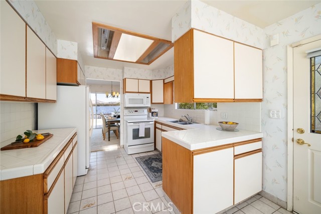 Image 13 of 54 For 1308 Oceanaire Drive