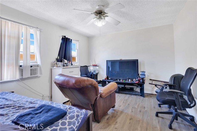 222 W 8th Avenue, Escondido CA: https://media.crmls.org/medias/bdeebad4-6d84-444d-ba33-545b5b21ea8c.jpg