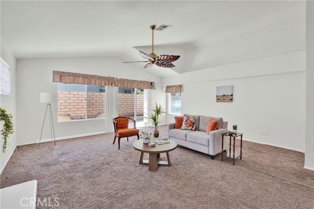 11246 Pleasant Hills Drive, Apple Valley CA: https://media.crmls.org/medias/bdeeff5a-b951-44c6-8137-15c1bfa6b084.jpg