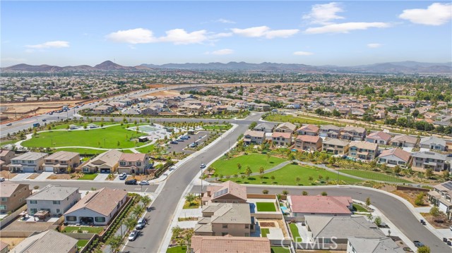 Detail Gallery Image 34 of 39 For 29508 Falcon Hill Dr, Menifee,  CA 92584 - 5 Beds | 3 Baths