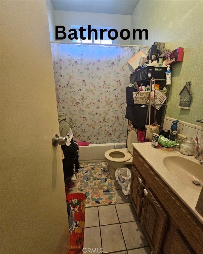 https://media.crmls.org/medias/bdef9bde-3ad4-4e7f-afc7-ba76f7ce0377.jpg?preset=X-Large