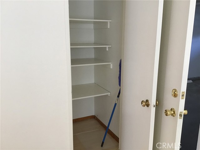 Detail Gallery Image 7 of 41 For 3676 Windstorm Way, Riverside,  CA 92503 - 3 Beds | 2/1 Baths