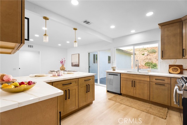 Detail Gallery Image 13 of 37 For 26461 Montecito Ln, Mission Viejo,  CA 92691 - 4 Beds | 2 Baths