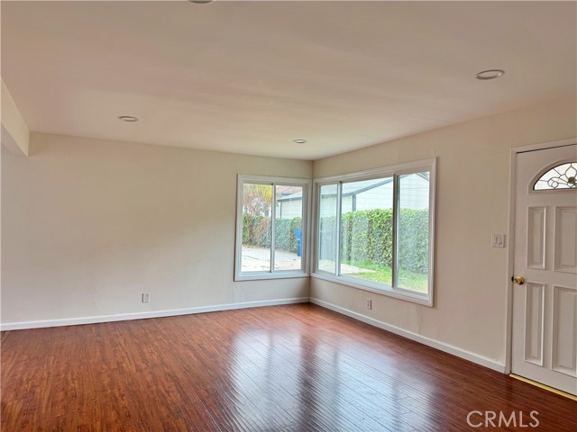 Detail Gallery Image 5 of 39 For 4225 W 169th St, Lawndale,  CA 90260 - 3 Beds | 1 Baths