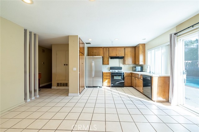 Detail Gallery Image 10 of 30 For 324 S Palo Cedro, Diamond Bar,  CA 91765 - 3 Beds | 2 Baths