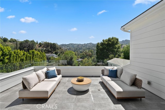 16630 Oldham Place, Encino CA: https://media.crmls.org/medias/bdf1f95e-2270-4fa8-9055-965a02e014f7.jpg