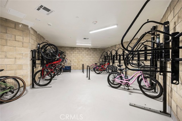 Detail Gallery Image 50 of 71 For 414 Main St #300,  Huntington Beach,  CA 92648 - 2 Beds | 2/1 Baths