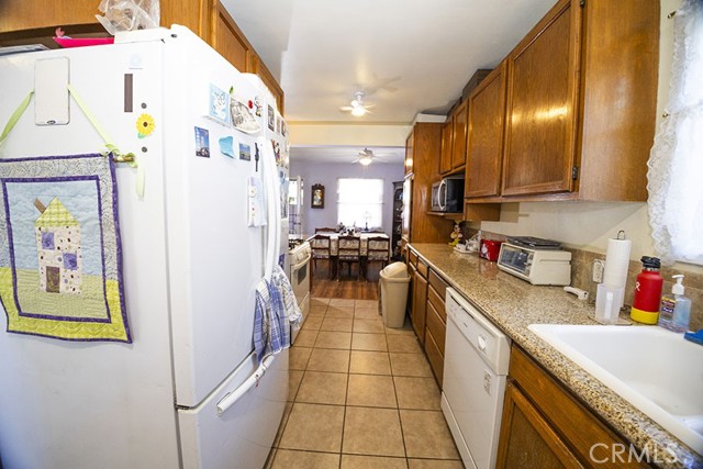 Detail Gallery Image 19 of 46 For 71 W Dameron, Long Beach,  CA 90805 - 3 Beds | 2 Baths