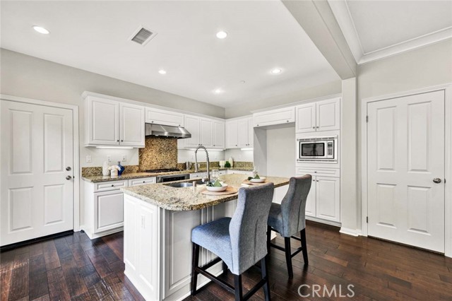 Detail Gallery Image 7 of 30 For 54 Talisman, Irvine,  CA 92620 - 3 Beds | 3/1 Baths