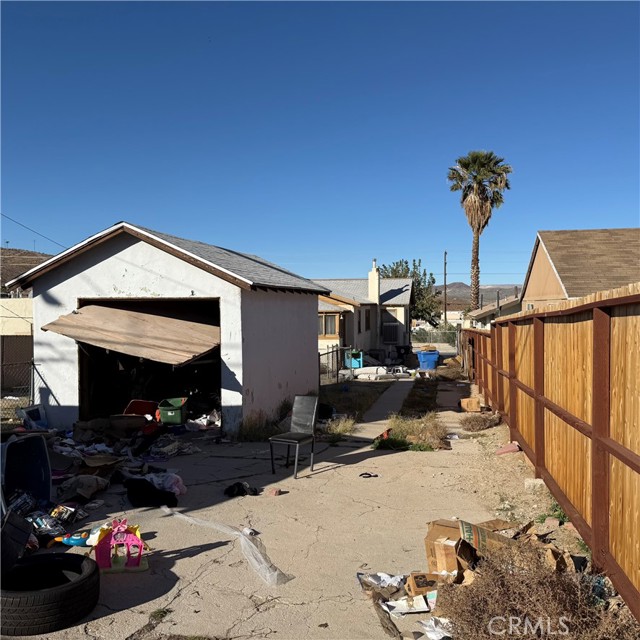 Detail Gallery Image 7 of 8 For 124 W Fredricks, Barstow,  CA 92311 - 3 Beds | 2 Baths