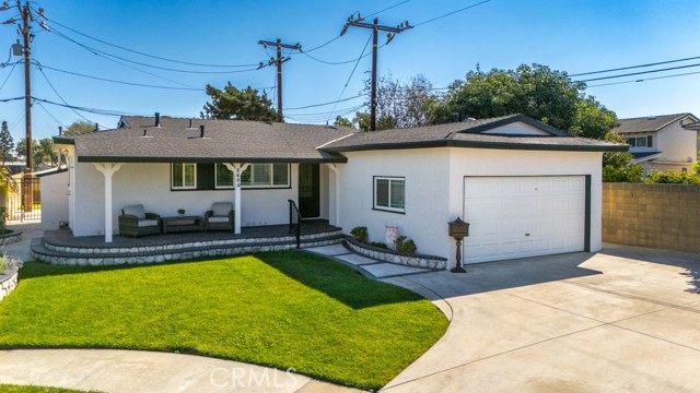 5820 Spahn Avenue, Lakewood, California 90713, 3 Bedrooms Bedrooms, ,2 BathroomsBathrooms,Single Family Residence,For Sale,Spahn,PW24219298