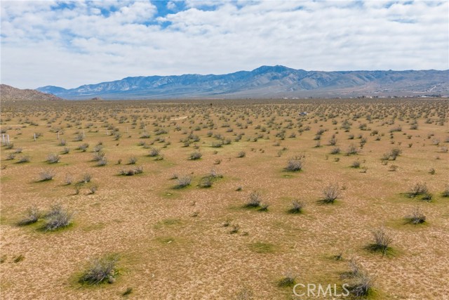 Detail Gallery Image 8 of 16 For 1 Las Piedras, Apple Valley,  CA 92308 - – Beds | – Baths