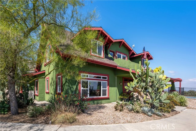 21475 Ridgedale Drive, Lake Mathews CA: https://media.crmls.org/medias/bdf5bca0-03af-4a91-98c2-5c824b217f77.jpg