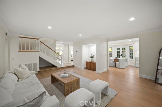 20516 Germain Street, Chatsworth CA: https://media.crmls.org/medias/bdf5c5dc-940e-4f69-a8bb-cd6dab631caf.jpg