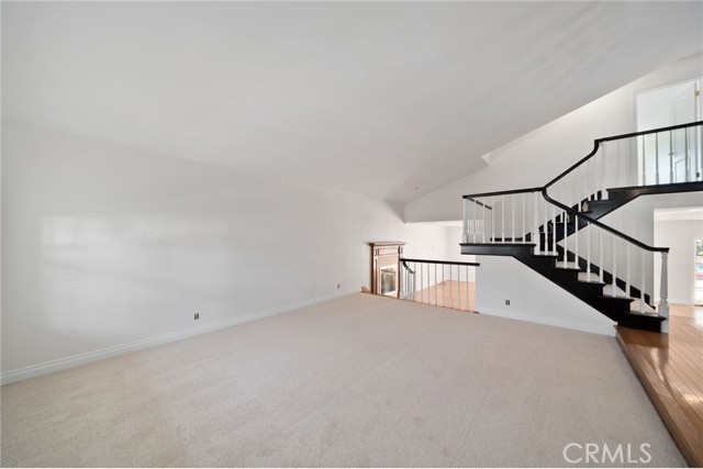 3832 Holden Circle, Los Alamitos CA: https://media.crmls.org/medias/bdf632db-a09c-425b-8d5e-df6b1226f1c6.jpg
