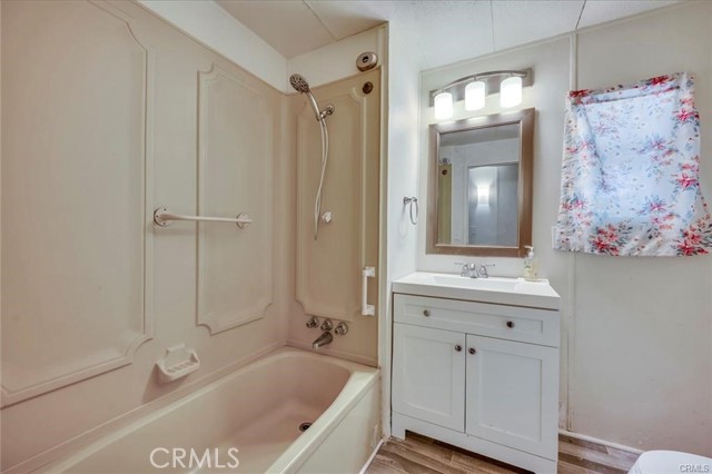 Detail Gallery Image 7 of 11 For 12886 4th St, Clearlake Oaks,  CA 95423 - 2 Beds | 1 Baths