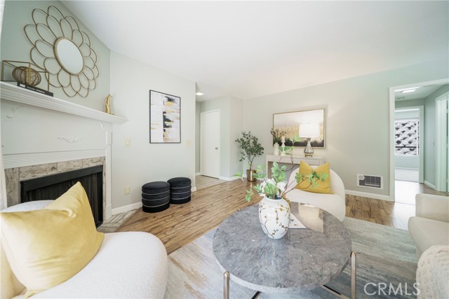 Detail Gallery Image 2 of 25 For 1048 S Idaho St #16,  La Habra,  CA 90631 - 2 Beds | 2 Baths