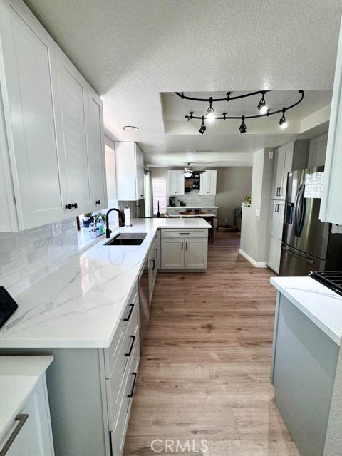 Detail Gallery Image 12 of 50 For 25211 Corte Sombrero, Murrieta,  CA 92563 - 4 Beds | 3 Baths