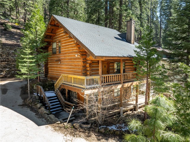 Detail Gallery Image 2 of 42 For 7426 Henness Ridge Rd, Yosemite,  CA 95389 - 3 Beds | 2 Baths