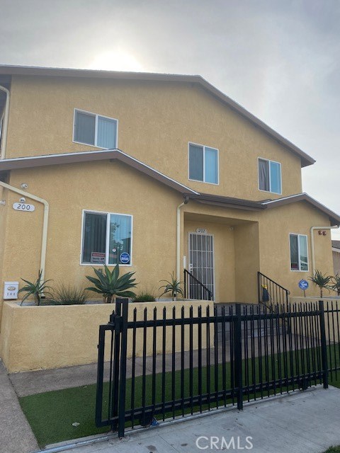 200 W 85Th Pl, Los Angeles, CA 90003