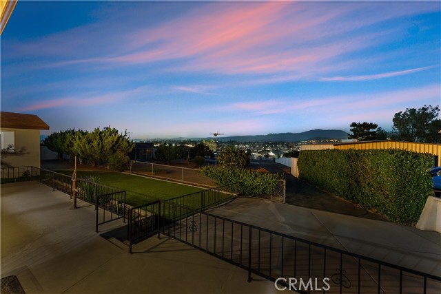 31840 Florida Street, Redlands CA: https://media.crmls.org/medias/bdfaca27-79aa-4b9f-ad7f-fae6c80cabf8.jpg