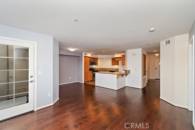 Detail Gallery Image 1 of 1 For 1401 Lomita Bld #311,  Harbor City,  CA 90710 - 3 Beds | 2 Baths
