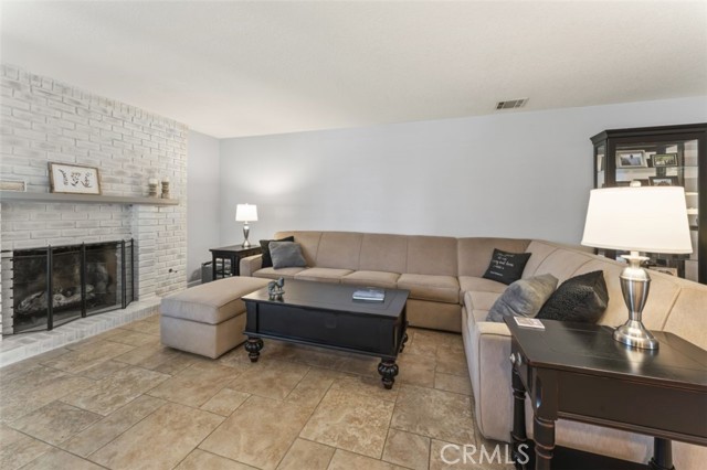 Detail Gallery Image 4 of 25 For 5345 Jasper St, Rancho Cucamonga,  CA 91701 - 3 Beds | 2 Baths