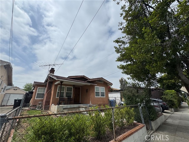 1113 N Avenue 50, Los Angeles CA: https://media.crmls.org/medias/bdfb9a0a-9718-410b-aac9-d922cf045796.jpg