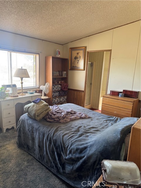1525 Del Rosa Road, Phelan CA: https://media.crmls.org/medias/bdfbb38a-9281-4232-ada6-0beb796ca033.jpg