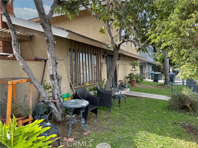 Detail Gallery Image 2 of 7 For 1908 E Coral Ave, Orange,  CA 92865 - – Beds | – Baths