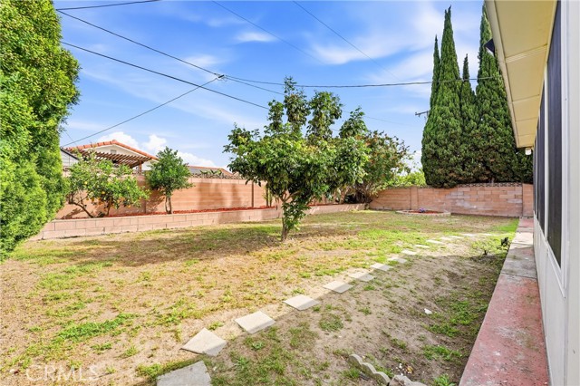 Detail Gallery Image 39 of 48 For 10377 Morning Glory Ave, Fountain Valley,  CA 92708 - 4 Beds | 2 Baths