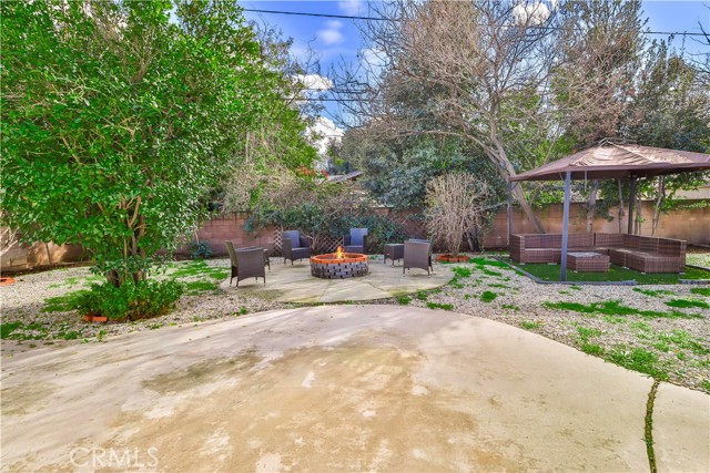 21032 Cantara Street, Canoga Park CA: https://media.crmls.org/medias/bdfce716-ab84-4410-a2d0-e5184d185e71.jpg