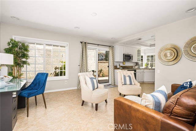 9 New Mdws, Irvine CA: https://media.crmls.org/medias/bdfcf882-c214-4d8c-97e3-ea3a6c78262a.jpg