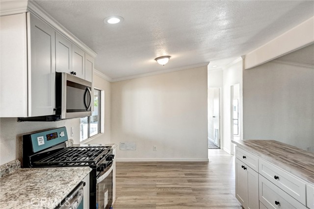 Detail Gallery Image 12 of 42 For 1721 E Colton Ave #122,  Redlands,  CA 92374 - 3 Beds | 2 Baths