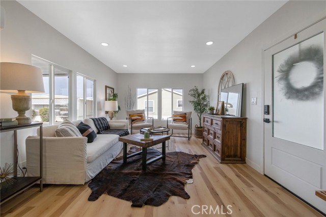 225 Akers Street, Visalia CA: https://media.crmls.org/medias/bdfddc30-e60a-4940-b09d-b2be9f9288ef.jpg