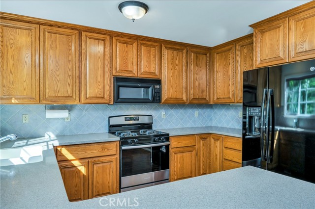 Detail Gallery Image 9 of 41 For 19865 Foard Rd, Middletown,  CA 95461 - 3 Beds | 2 Baths