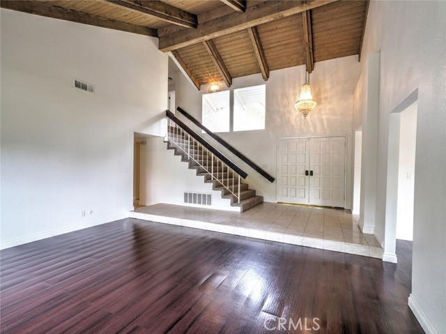 912 Brightstone Court, Westlake Village CA: https://media.crmls.org/medias/bdfe6ead-5c4f-4987-a23f-7ac66f242739.jpg