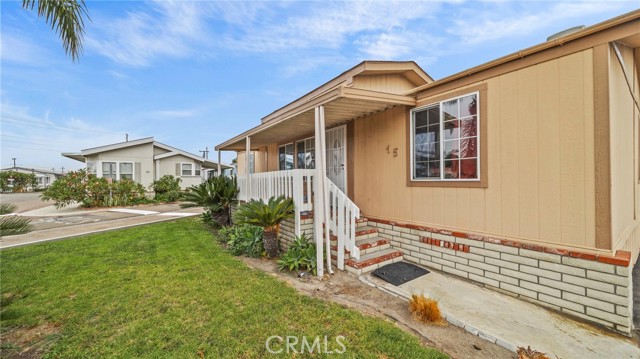 Detail Gallery Image 4 of 26 For 7887 Lampson Ave #15,  Garden Grove,  CA 92841 - 3 Beds | 2 Baths