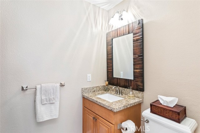 Detail Gallery Image 23 of 61 For 1455 Deer Hollow, Corona,  CA 92882 - 5 Beds | 3/1 Baths