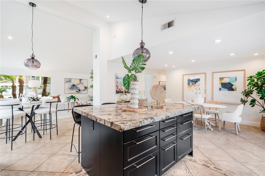 MLS #OC25163941 img 13