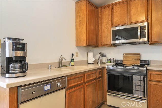Detail Gallery Image 8 of 21 For 824 N Pasadena Ave #30,  Azusa,  CA 91702 - 2 Beds | 1 Baths