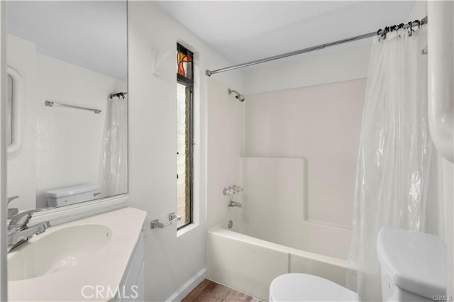 Detail Gallery Image 5 of 11 For 504 Orchid Ave, Corona Del Mar,  CA 92625 - 2 Beds | 1 Baths